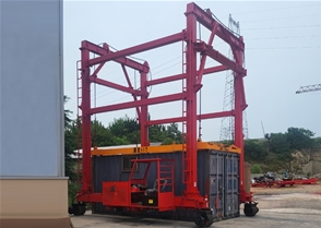 連體式吊機(jī)